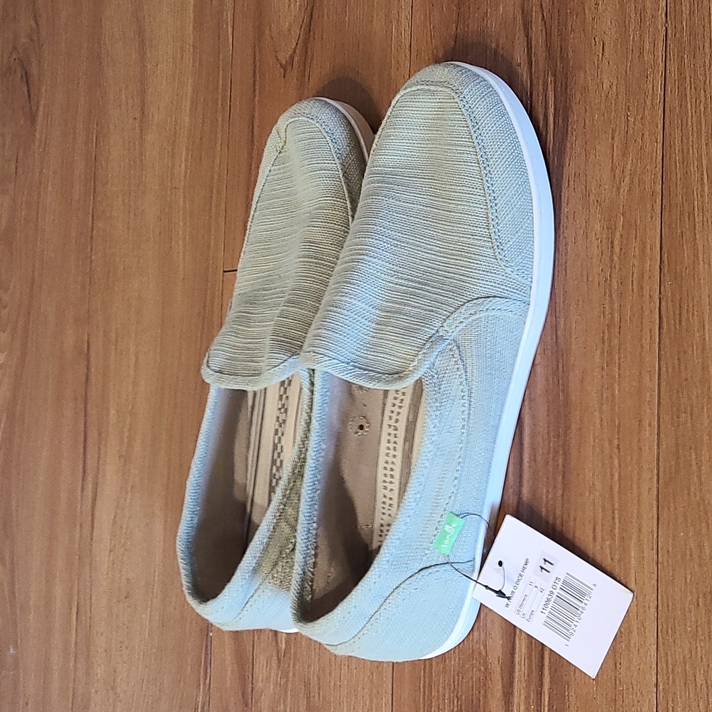 Sanuk NWT Pair O Dice Hemp Slip Ons Womens 11